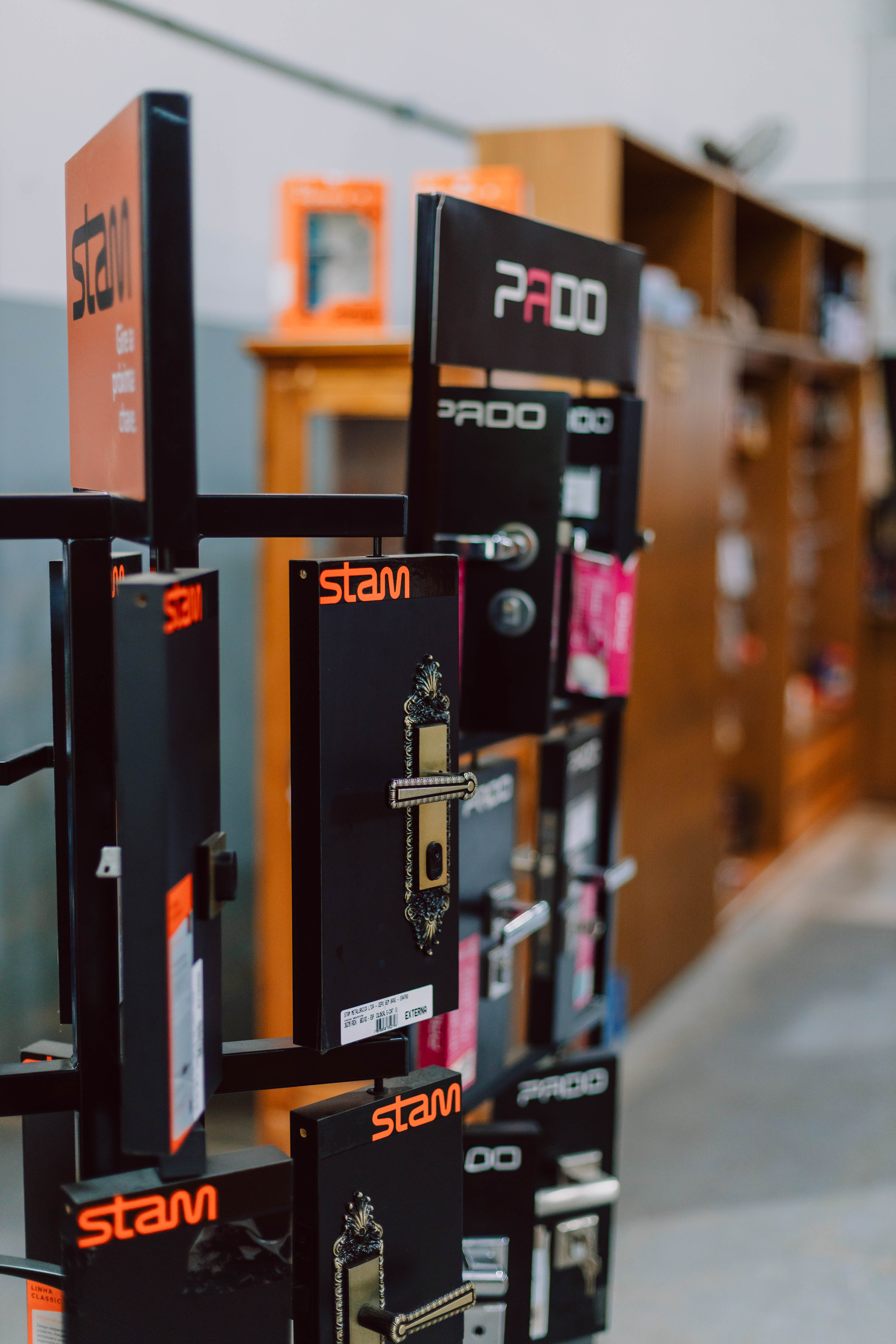 Fechaduras e puxadores - imagem 1